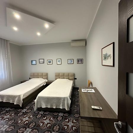 Royal Aparthotel Vlore Bagian luar foto