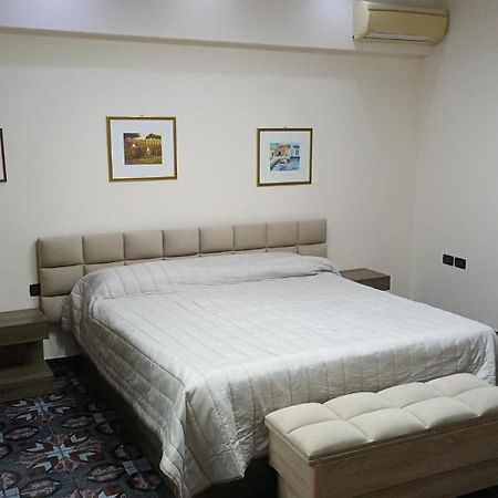 Royal Aparthotel Vlore Bagian luar foto