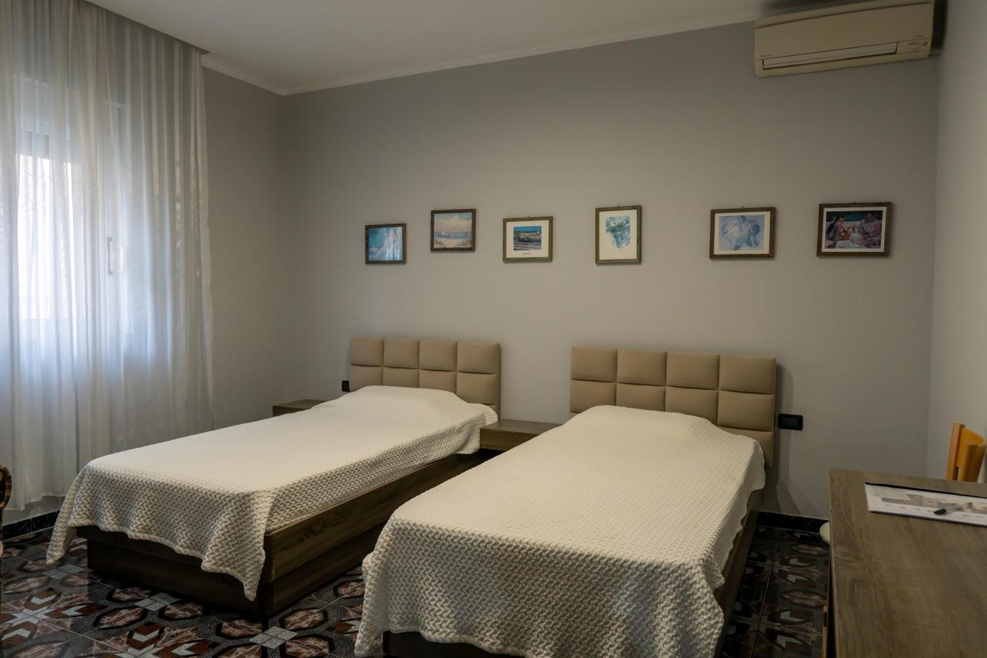 Royal Aparthotel Vlore Bagian luar foto