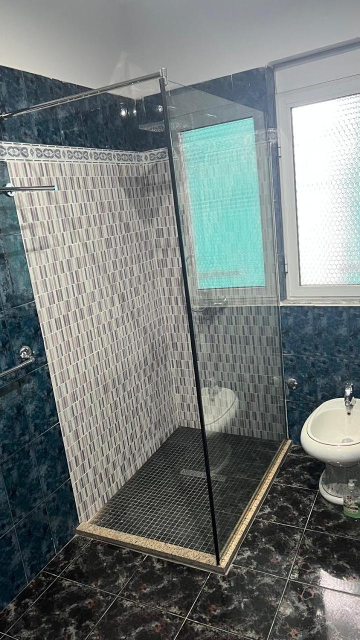 Royal Aparthotel Vlore Bagian luar foto